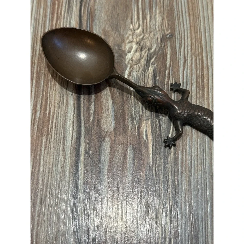 Bronze tone Lizard decorative Spoon for Reptile Enthusiasts brass